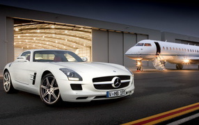 Mercedes Benz SLS AMG