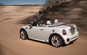 Автомобиль Мини