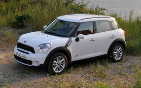 Мини Кантримен 2011