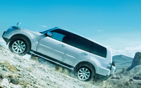 Mitsubishi Pajero 5-door