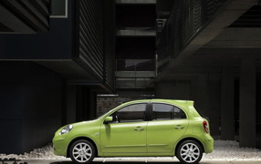 Ниссан Микра 2011