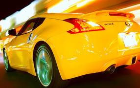 Спортивное купе Ниссан 370Z