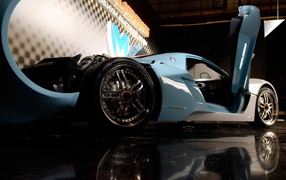 Маруся Б1 с открытыми дверьми