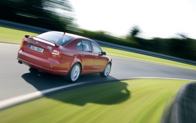 Красная Шкода