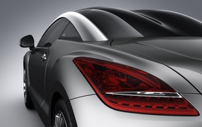 Серебрянный автомобиль