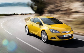 Vauxhall-Astra GTC