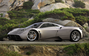 спортивный Pagani Huayra