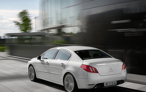 Пежо 508 Седан