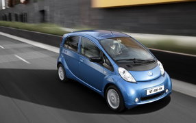 Новый Пежо iOn