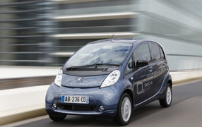 Peugeot iOn