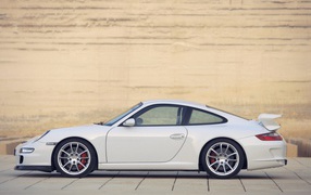Белый Porsche 911 GT3