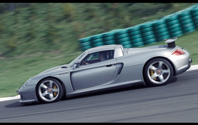 Спортивный Porsche Carrera GT