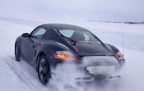 Porsche Cayman поездка по снегу