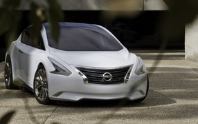 New Nissan-Ellure Concept