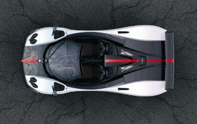 Трещины на дороге