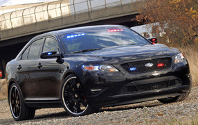 Концепт полицейского перехватчика от Форд