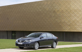 New Renault-Latitude