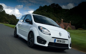 Рено Твинго