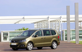 минивэн Сиат Альхамбра