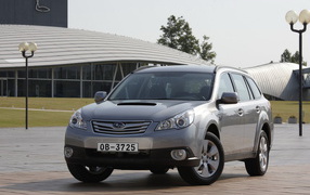 Обновленный Субару Оутбек