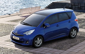 Новый Тойота Версо