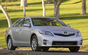 Тойота Камри Гибрид