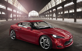 Toyota FT-86 на вокзале