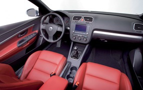 Салон автомобиля Volkswagen Eos