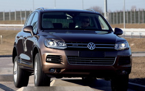 Волксваген Туарег Гибрид