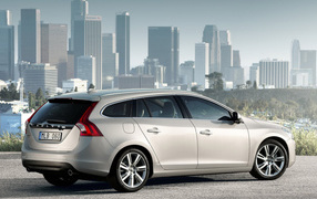 Вольво В60 - житель города