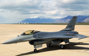 истребитель Lockheed F16