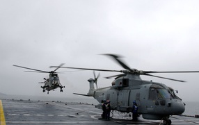 Вертолеты на авианосце