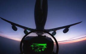 В кабине пилота