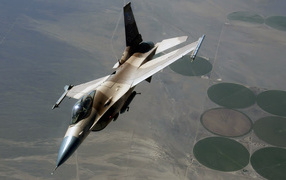 Военная авиация / полет над штатом Невада