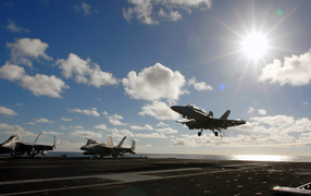 Military aircraft / landing on aircraft carrier