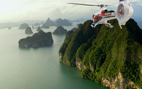 Вертолет над Тайландом