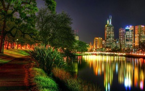 Вечер в городском парке