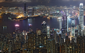 Высотки в центре города