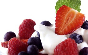 Berries and cream