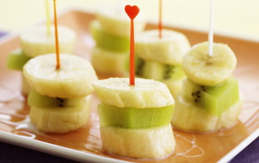 Фруктовое канапе