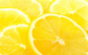 Нарезанный лимон