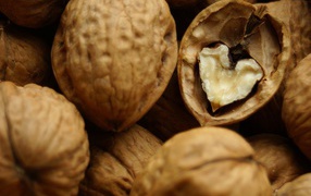 Грецкие орехи