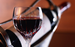 Бокал красного вина