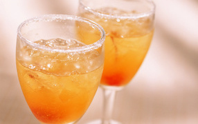 Сахар по краям бокала