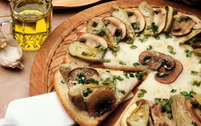 Pizza with mushrooms