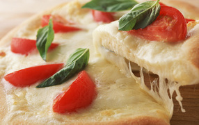 Pizza with tomato
