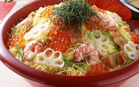 Красная икра и креветки