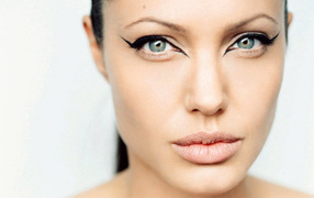 Анджелина Джоли / Angelina Jolie макияж