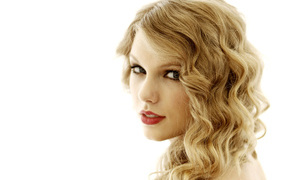 Белокурая модель Тэйлор Свифт