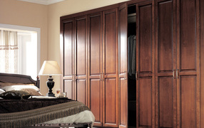 Классический шкаф для спальни